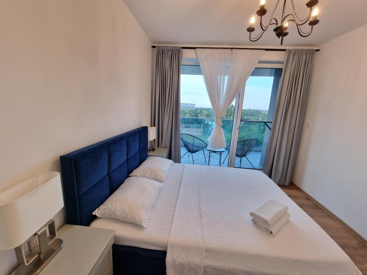 Grand Look & Location For Business On Bucureşti